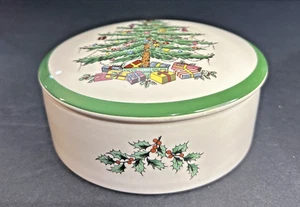 Spode Christmas Tree Round 5” Round Box & Lid Trinkets Powder Candy England - Picture 1 of 8
