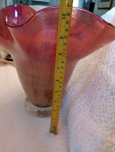 Vintage Cranberry Kunst Glas gekräuselt Taschentuch Vase 10,75" Gold Overlay - Bild 1 von 9