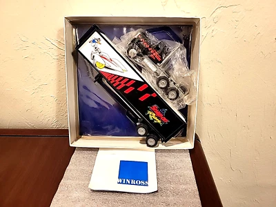 Winross - Snap On Racing Speed Racer Tractor Trailer Diecast Scale 1:64 - Image 1 of 4