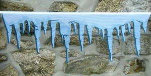 Frozen Icicles Polyester Bunting - 20m with 20 Flags - Dripping Icicles - Picture 1 of 7