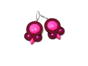 Orecchini rossi con tecnica Soutache, cuciti a mano. - Foto 1 di 7