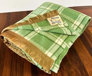 KING SIZE Blanket GREEN Vintage LACONIA Pure Wool 255 x235cm with Satin Trim - Picture 1 of 12