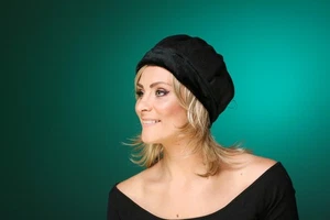 DC-W-520- Wildlederoptik mit Teilungsnähten und Zierknopf. - Bild 1 von 6