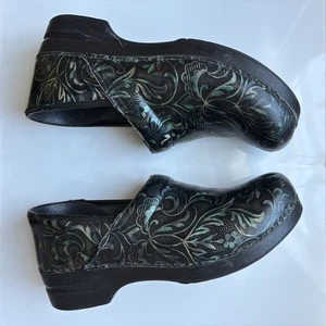 Dankso Clogs Womens Size 42 Blue Silver Engraved Floral Nursing Comfort Shoes - Picture 1 of 23