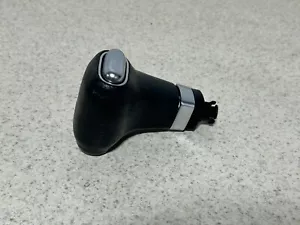 06 14 VW RABBIT EOS KNOB HANDLE BLACK OEM - Picture 1 of 5
