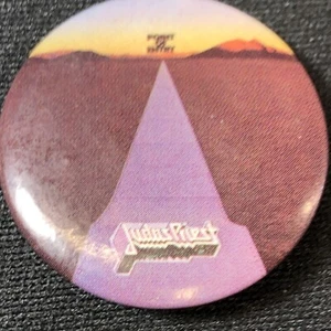 Judas Priest, Point of Entry (1984) 1.25" Vintage Rock Music Pin-Back Button - Foto 1 di 5