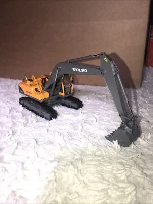 Motorart - Volvo EC240BLC Excavator - 13034 - 1:50 Scale - Mint Great Load — 第 1/4 张图片