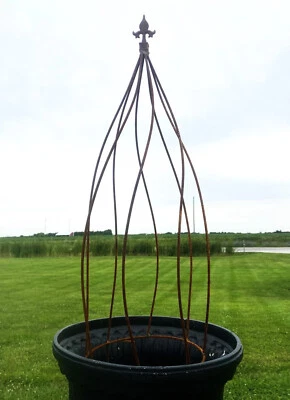 Enrejado obelisco torcido de hierro forjado resistente de 32" - Soporte floral decorativo Foto 1 de 4