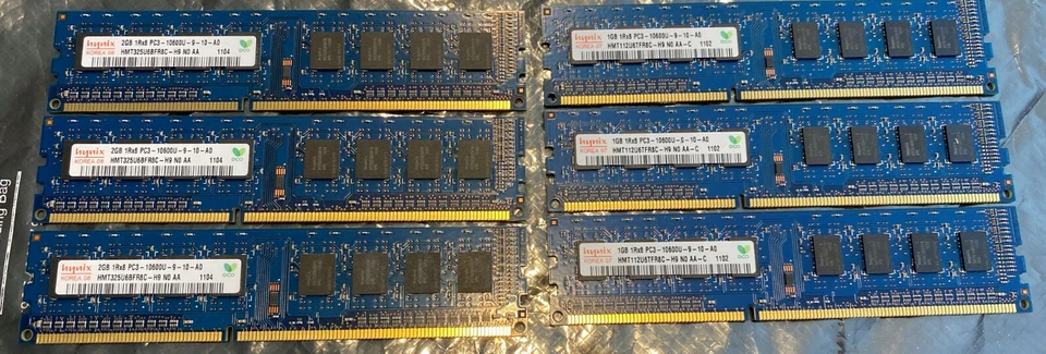 Hynix 9GB 3x2GB 3x1GB HMT325U6BFR8C PC3-10600U 9-10-A0 1333Mhz DDR3 Tested - Image 1 of 1
