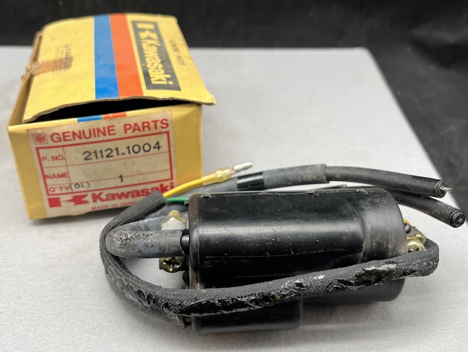 RR@3.20 川崎 NOS 全新 21121-1004 点火线圈 KZ KZ1000 KZ900 LTD Z1R 警察 — 第 1/4 张图片