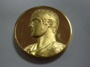 Medaglia di bronzo - L'Aurige di Delfi v. 75-470 a.C. - VZ verg. MW884 - Foto 1 di 3