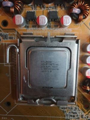 Intel Core 2 Duo E6420 2.13GHz Dual-Core (HH80557PH0464M) Processor - Image 1 of 4