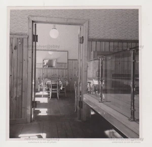 Empty Pub Through Door On The Mirror Unusual Abstract Snapshot Vintage Photo - Imagen 1 de 7