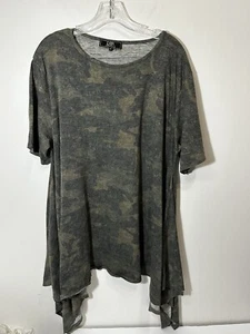 L&B Lucky And Blessed Boutique Shirt XL Camo Tunic Asymmetrical Hem - Picture 1 of 3