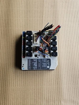 nissan pathfinder navara xtrail 2.5dci fuse box module 2006-2013 - Image 1 of 4