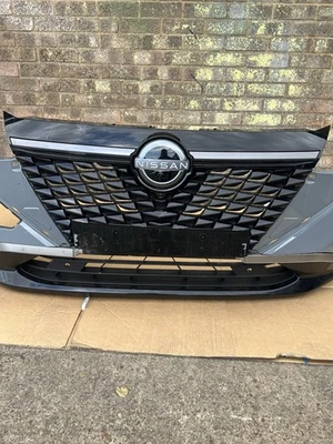 Genuino NUEVO Nissan Qashqai J12 2024 - Parrilla de parachoques delantera negra * Dañada * Foto 1 de 4