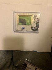 Kenneth Walker III Rookie Patch Auto 69/75 Rare Great Card