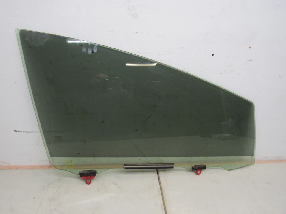 Стекло на окно двери Prius V 2012 2017 Toyota переднее правостороннее со стороны пассажира от оригинального производителя - Изображение 1 из 4