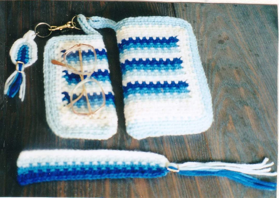 Crocheted 4 Color Paperback Carrier, Eye Glasses Case Pattern Instructions Only - Image 1 of 1