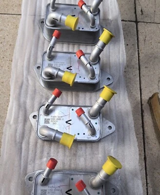 Automatic Transmission Oil Cooler 33493-42110 for 2019-2025 Toyota RAV4 2.0L Foto 1 de 4