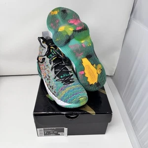 Nike LeBron XVII LJFF (GS) CW2761-300 Size 7Y EUC - Picture 1 of 9