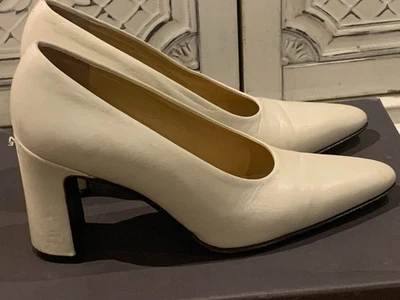 BOMBAS VIA SPIGA PUNTERA MÁS LARGA TACÓN MÁS GRUESO talla 5.5 36 EU Hecho en Italia Crema/Hueso Foto 1 de 4