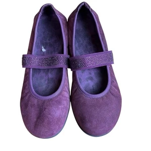 VIONIC Women's Mary Jane Flats Burgundy Suede Leather Size 9 - Picture 1 of 5