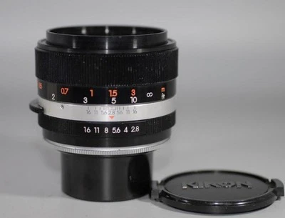 Pentax Tamron 35mm f2.8 manual focus lens in M42 screw mount - Nice Ex++! - Image 1 of 4