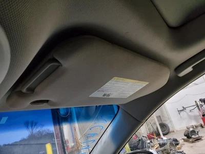 Passenger Sun Visor Illuminated Thru 09/30/18 Fits 14-19 INFINITI QX60 520608 Foto 1 de 2