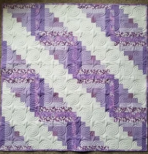 Neu Baby Mädchen Lavendel Lila Blockhaus Handarbeit Quilt Dusche Geschenk - Bild 1 von 6