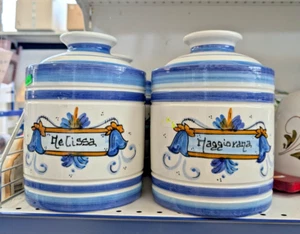 Paolo Lotti Vaso da Farmacia Maiolica Dipinta a Mano Melissa Maggiorana - Imagen 1 de 6