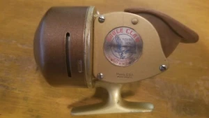 Eagle Claw ECA Push Button Spin Casting Fishing Reel Vintage USA working - Picture 1 of 7