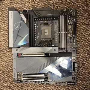 Bent Pins AORUS MASTER Intel Socket LGA1700, EATX Refurbished Motherboard - Picture 1 of 10