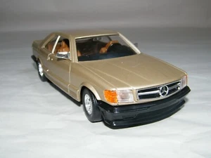 BURAGO MERCEDES BENZ 500 SEC 1/26 1:26 0111 GOLD ITALY EXCELLENT CONDITION - Picture 1 of 12