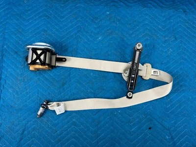 Cinturón de seguridad delantero Infiniti QX56 lado del conductor beige: C 70 k 2011 2012 2013 OEM Foto 1 de 4