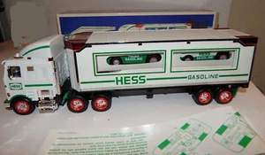 1997 HESS TOY TRUCK AND RACERS NEW IN BOX LIGHTS AND SOUNDS Vintage Exclusive - Picture 1 of 13