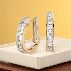 Stunning 1.50 TCW Princess Shape Diamonds Unisex Hoop Earrings 18K Yellow Gold - Picture 1 of 3