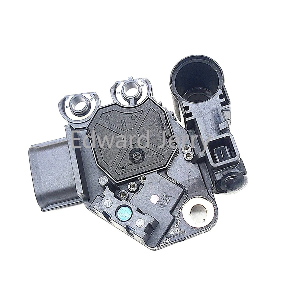 Alternator Voltage Regulator For HYUNDAI Elantra Creta KIA Ceed 1.6L 373702A400 - Image 1 of 4