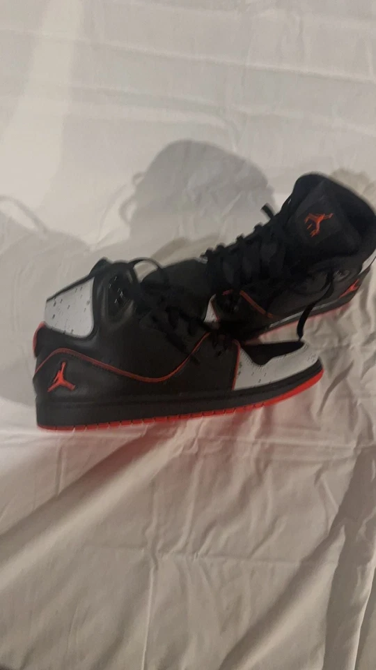 Zapatillas deportivas para hombre Nike Air Jordan 1 Flight 2 negras rojas 555798-014 Foto 1 de 4