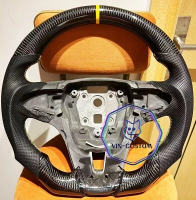 VINS CARBON FIBER Steering Wheel FOR CHEVROLET CRUZE 2011 - 2016YS W/YELLOW LINE - Imagem 1 de 4