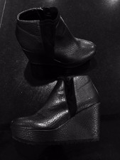 simply vera vera wang clara women's combat boot