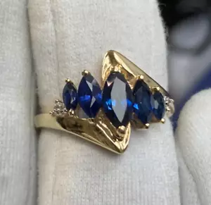 10K Yellow Gold Ring 2.18g Fine Jewelry Size 7.25 Royal Blue Color Stones - Picture 1 of 24