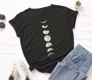 MOON PHASES T-Shirt Donna Grande Nera Spirituale New Age Astronomia Grafica NUOVA - Foto 1 di 7