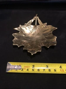 Gold Brass Sugar Maple Leaf Dish Trinkets Keys MCM 1950 Signed Vintage 5" x 4.5" - Picture 1 of 7