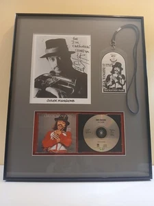 Foto y CD Chuck Mangione firmados y enmarcados de 18" X 22" Feel So Good-W - Imagen 1 de 9