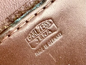 Original Leder Köcher Ledertasche Fernglas Carl Zeiss Jena braun 6 x 30 mit LOGO - Picture 1 of 8