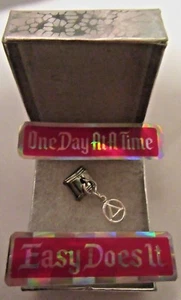 Alcohólicos Anónimos AA Símbolo Pulsera Italiana Acero Inoxidable Dije Colgante - Imagen 1 de 6