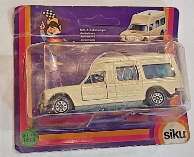 KRANKENWAGEN SIKU modellino MERCEDES AMBULANCE vintage BIANCA 1613 W.GERMANY BOX - Immagine 1 di 4