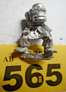 Warhammer 40k Ork Rogue Trader Ork metal Blood Axe Steel Helmet Y565 - Picture 1 of 3
