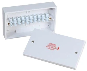 PRO ELEC - 15A 10-Way Junction Box - Picture 1 of 1